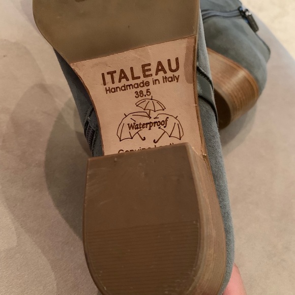 Italeau Adina Suede Ankle Booties Gray - Picture 6 of 8